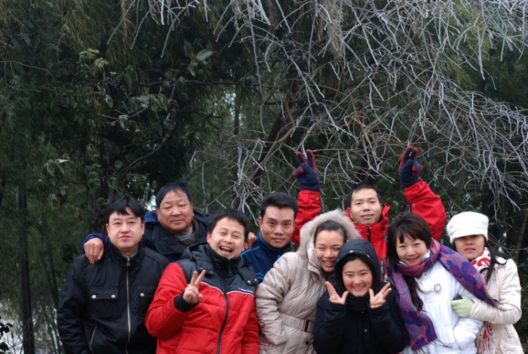 从三元山顶逃雪在下庄拍回张合照.JPG