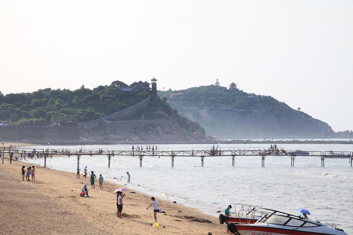 蓬莱阁海边.jpg