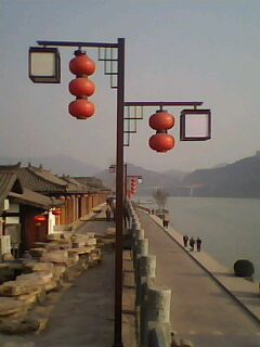 古色古香的滨江道，我和爸爸还常在嘉陵江游泳
