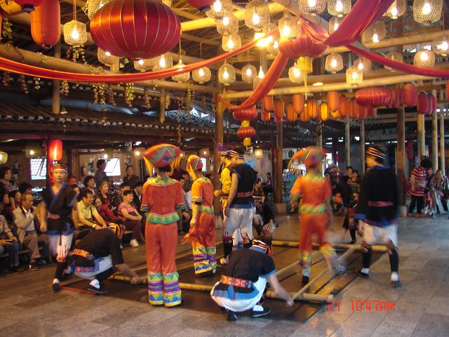跳竹竿