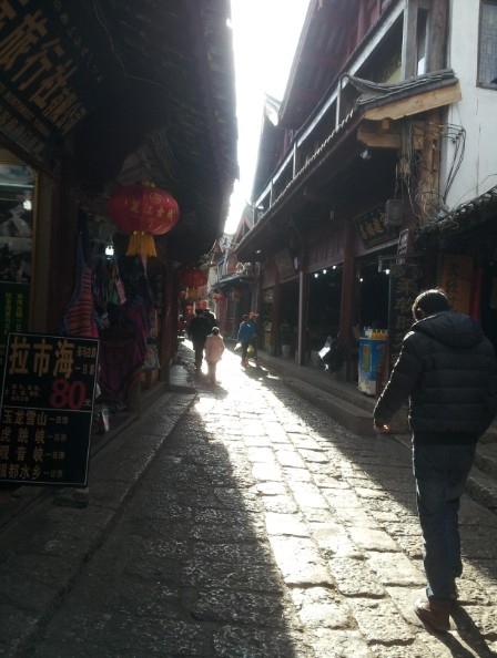 古城小巷.jpg