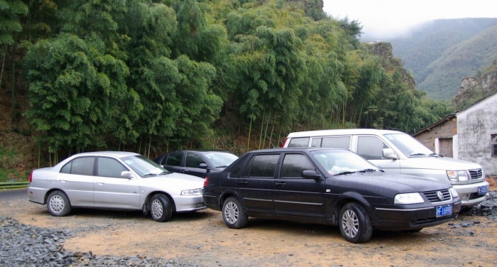 我们的车队.jpg