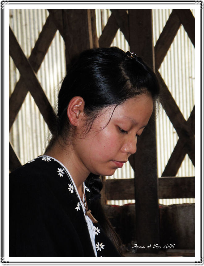 Woman @ Doi Intanon-1.jpg