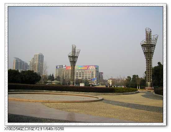 广场4.jpg