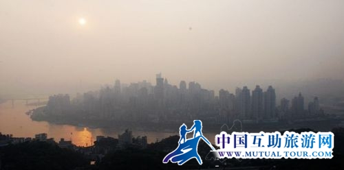 雾霭笼罩的地方.jpg